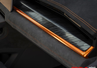 Подержанный автомобиль Zeekr 001 2023 года (25 фото)