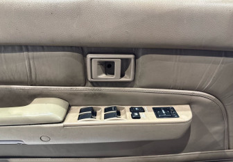 Подержанный автомобиль Toyota 4Runner 1995 года (16 фото)