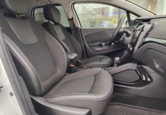 Подержанный автомобиль Renault Kaptur 2021 года (10 фото)