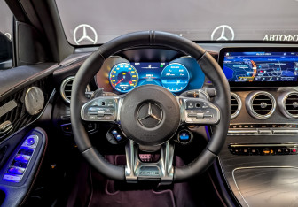 Подержанный автомобиль Mercedes-Benz GLC AMG 2020 года (22 фото)