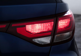 Подержанный автомобиль Kia Rio Hatchback 2021 года (8 фото)