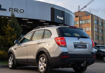 Подержанный автомобиль Chevrolet Captiva 2015 года (5 фото)