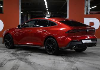 Подержанный автомобиль Changan UNI-V 2023 года (7 фото)