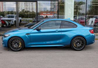Подержанный автомобиль BMW M2 2021 года (8 фото)