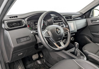 Подержанный автомобиль Renault Arkana 2019 года (16 фото)