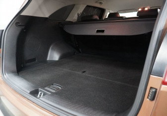 Подержанный автомобиль Kia Sorento 2015 года (14 фото)