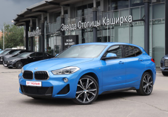 Подержанный автомобиль BMW X2 2018 года (24 фото)
