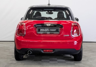 Подержанный автомобиль MINI Hatch 2019 года (6 фото)