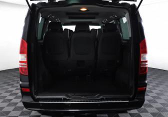Подержанный автомобиль Mercedes-Benz Viano 2013 года (9 фото)