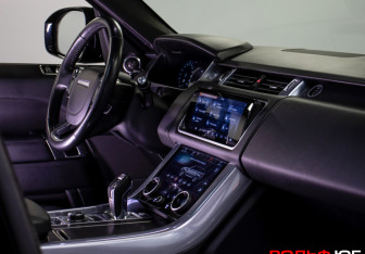Подержанный автомобиль Land Rover Range Rover Sport 2018 года (24 фото)