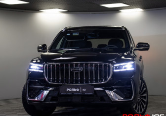 Подержанный автомобиль Geely Monjaro 2025 года (39 фото)