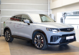 Подержанный автомобиль Geely Tugella 2023 года (3 фото)