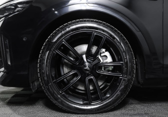 Подержанный автомобиль Voyah Free 2023 года (28 фото)