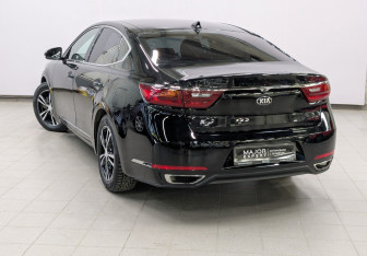 Подержанный автомобиль Kia K7 2019 года (27 фото)