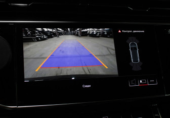 Подержанный автомобиль Audi Q8 2020 года (24 фото)