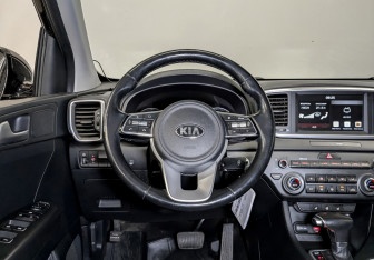 Подержанный автомобиль Kia Sportage 2020 года (21 фото)
