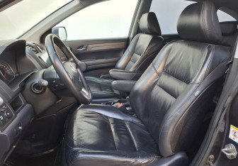 Подержанный автомобиль Honda CR-V 2008 года (10 фото)