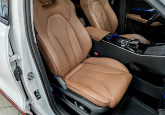 Подержанный автомобиль Omoda C5 2023 года (22 фото)