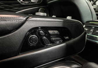 Подержанный автомобиль Kia K900 2019 года (25 фото)