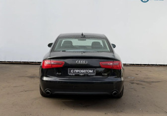 Подержанный автомобиль Audi A6 Sedan 2014 года (6 фото)