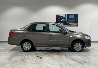 Подержанный автомобиль Datsun on-DO 2015 года (4 фото)