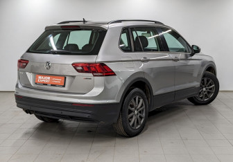 Подержанный автомобиль Volkswagen Tiguan 2019 года (5 фото)