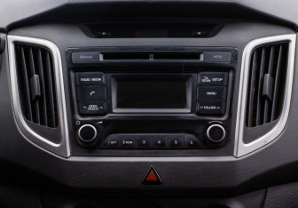 Подержанный автомобиль Hyundai Creta 2019 года (14 фото)