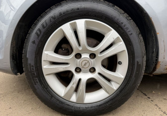 Подержанный автомобиль Opel Corsa 2007 года (9 фото)