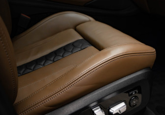 Подержанный автомобиль BMW X5 M 2022 года (29 фото)