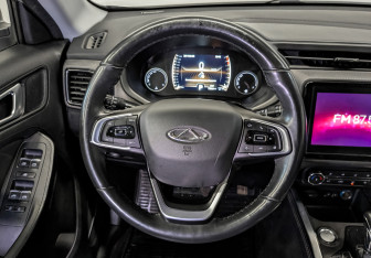 Подержанный автомобиль Chery Tiggo 4 2022 года (20 фото)