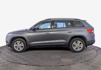 Подержанный автомобиль Skoda Kodiaq 2019 года (8 фото)