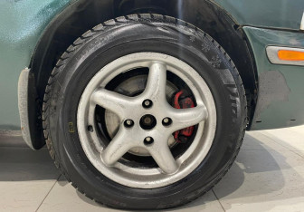 Подержанный автомобиль Volvo S40 1999 года (18 фото)