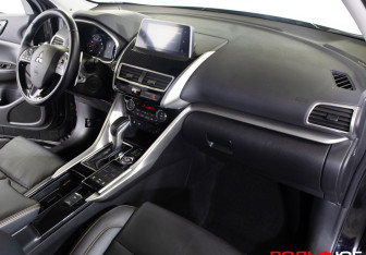 Подержанный автомобиль Mitsubishi Eclipse Cross 2019 года (9 фото)