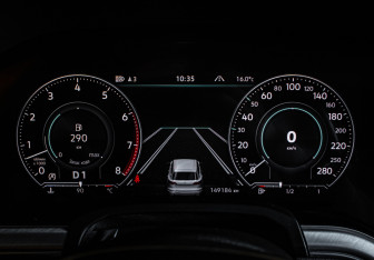 Подержанный автомобиль Volkswagen Touareg 2019 года (9 фото)