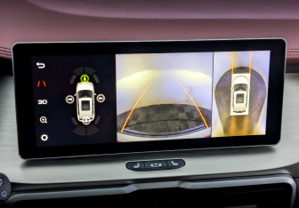 Подержанный автомобиль Geely Coolray 2023 года (29 фото)