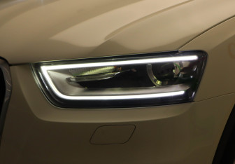 Подержанный автомобиль Audi Q3 2013 года (25 фото)