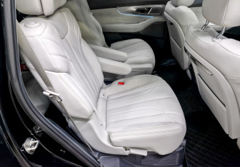 Новый GAC GS8 2025 (12 фото)