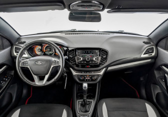 Подержанный автомобиль LADA (ВАЗ) Vesta Wagon 2021 года (15 фото)