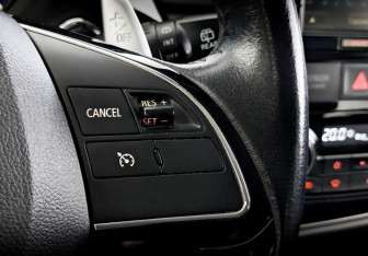 Подержанный автомобиль Mitsubishi Outlander 2016 года (30 фото)