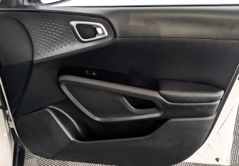 Подержанный автомобиль Kia Soul 2021 года (25 фото)