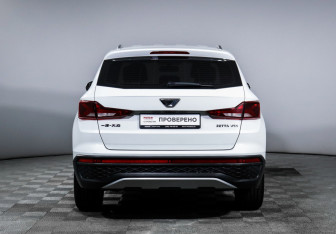 Подержанный автомобиль Jetta VS5 2023 года (6 фото)