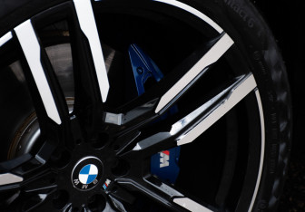 Подержанный автомобиль BMW X6 2021 года (34 фото)
