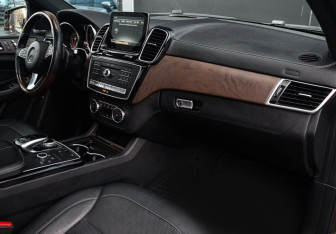 Подержанный автомобиль Mercedes-Benz GLE 2016 года (9 фото)