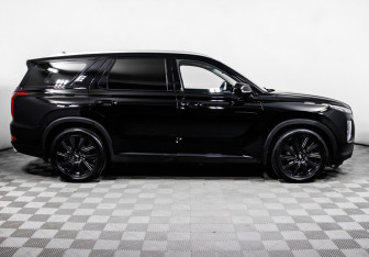 Подержанный автомобиль Hyundai Palisade 2020 года (4 фото)