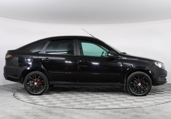 Подержанный автомобиль LADA (ВАЗ) Granta Hatchback 2022 года (4 фото)