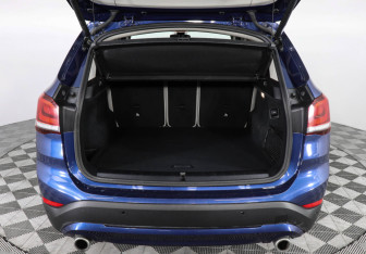 Подержанный автомобиль BMW X1 2020 года (9 фото)