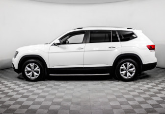 Подержанный автомобиль Volkswagen Teramont 2018 года (8 фото)