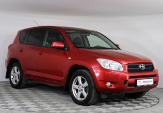 Подержанный автомобиль Toyota RAV4 2008 года (2 фото)