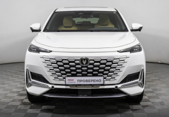 Подержанный автомобиль Changan UNI-K 2024 года (2 фото)