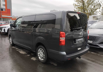 Подержанный автомобиль Citroen SpaceTourer 2022 года (6 фото)